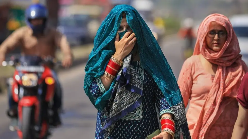 Scorching Heat in Rajasthan, Sriganganagar Records Maximum Temperature at 46.7 deg C Scorching heat in Rajasthan