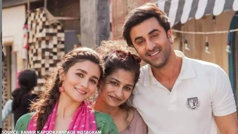 Alia Bhatt and Ranbir Kapoor's BTS pictures from an ad shoot with Gauri Shinde go viral Alia Bhatt