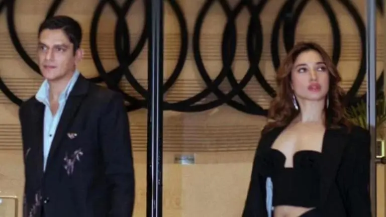 Tamannaah Bhatia, Vijay Varma twin in stylish black outfits on date night Tamannaah Bhatia and Vijay Varma