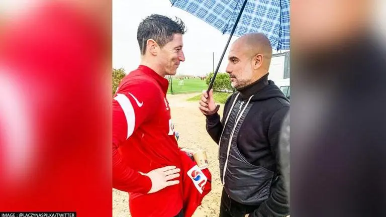 Pep Guardiola meets with Lewandowski as Man City continue search for striker Guardiola