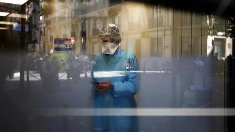 WHO reveals that coronavirus does not spread airborne as people stockpile masks globally