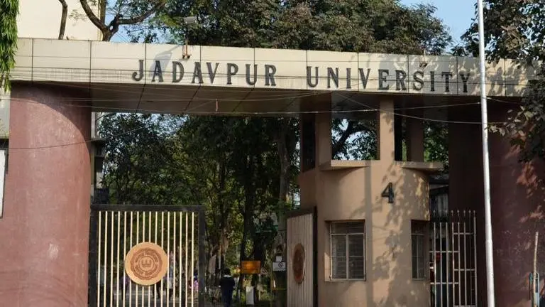 Thrashed by BJP activists near JU campus, claims professor; Varsity denounces 'assault' Jadavpur University