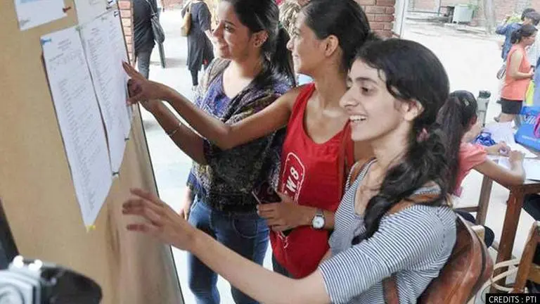 Maharashtra colleges, universities reopening from Feb 15, attendance criteria changed Maharashtra