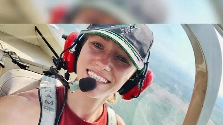 Woman pilot booted out of Italian Air Force; joins the boots on ground for war-hit Ukraine Italy