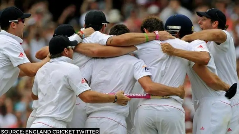 Facebook allegedly terms England team's 2018 photo 'Overtly Sexual', issues apology for it Facebook