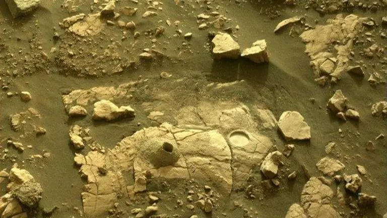 Perseverance rover scoops new Martian rocks for NASA's Mars Sample Return Program Perseverance rover