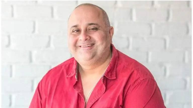 'De De Pyaar De' director Akiv Ali's next is an action-drama De De Pyaar De