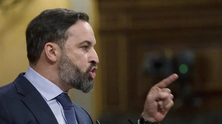 Spain lawmakers set to reject far-right no-confidence motion