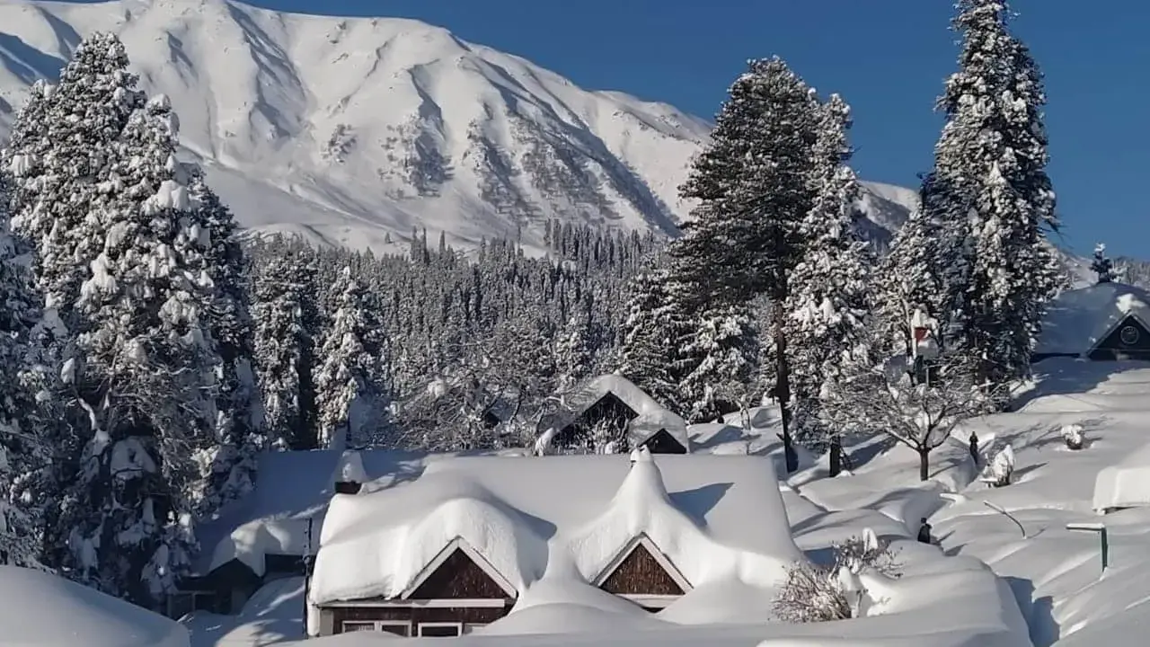 Top locations in India to enjoy snow