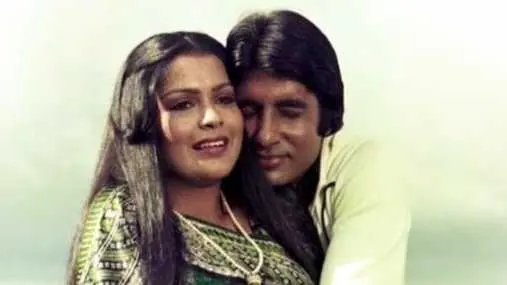 Zeenat Aman and Amitabh Bachchan in Dostana