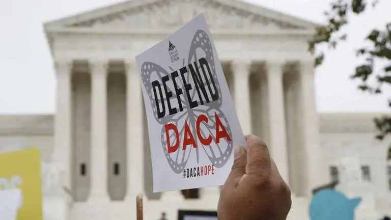Judge: Trump administration must take new DACA applications