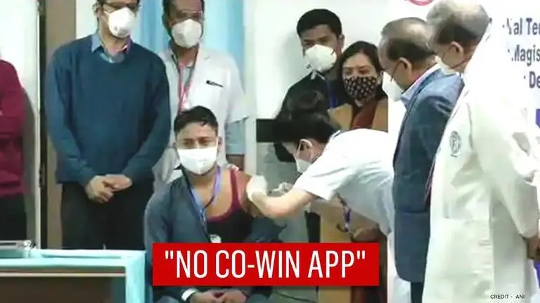 Empowered Group chairman clarifies 'Registration only on CoWIN portal, Arogya Setu app' COVID-19