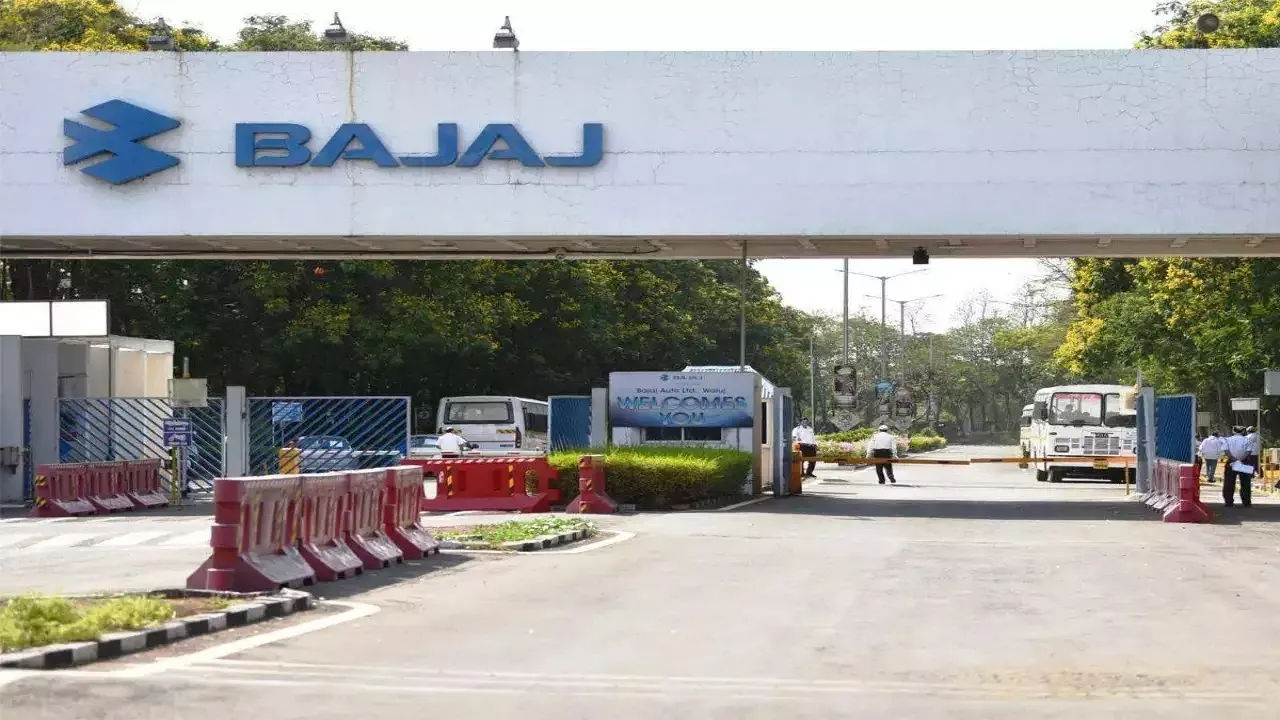 Bajaj Auto Q3 profit rises 37%, beats estimates- Republic World