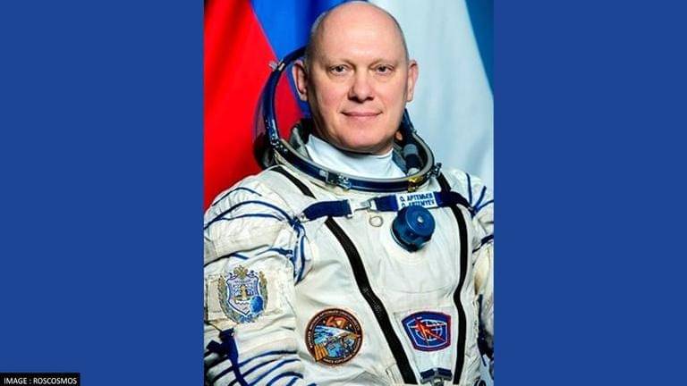 Russian cosmonaut forced to abort spacewalk after power fluctuation in spacesuit