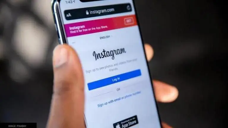 Instagram is working voice replies for Stories, screenshot of the feature leaked online