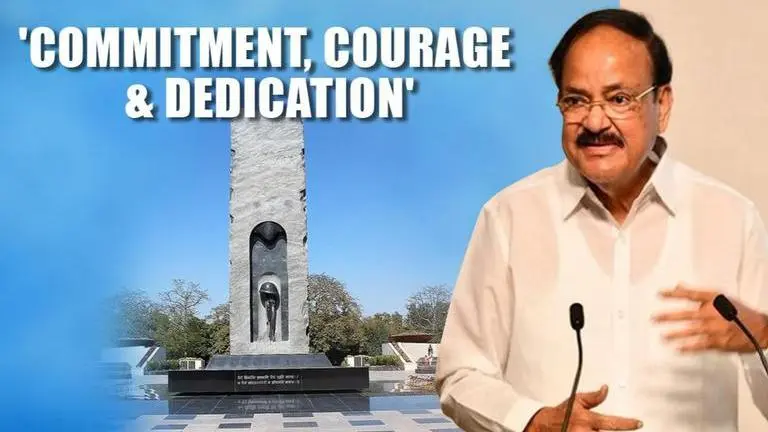 Venkaiah Naidu pays homage to forces on Police Commemoration Day Vice President