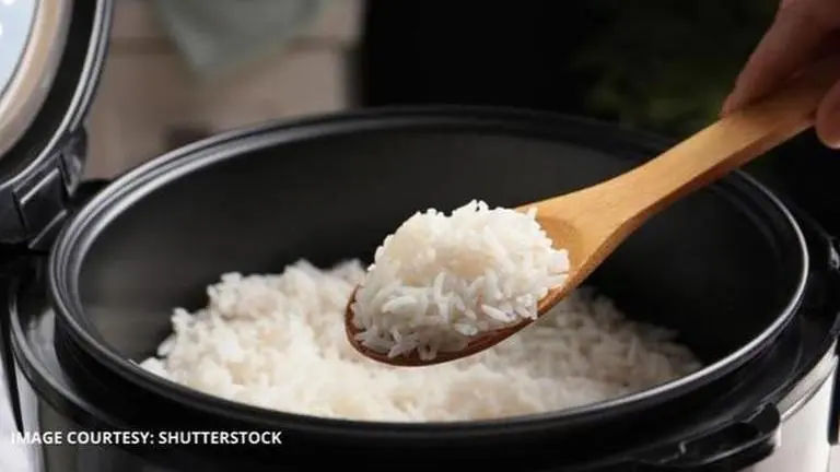 Desi hacks to follow if you have burnt your rice dish & need to get rid of the smell desi hacks
