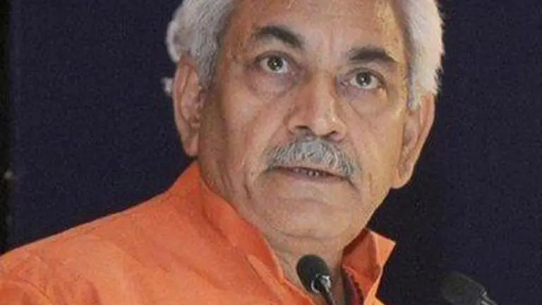 Jammu and Kashmir LG pays tributes to 1971 war brave hearts on Vijay Diwas