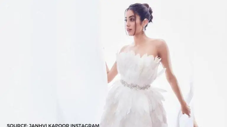 Janhvi Kapoor's video nailing back squats will give you fitness goals; WATCH Janhvi Kapoor