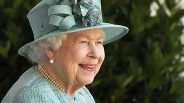 Queen’s granddaughter Princess Beatrice weds in secret ceremony: Report