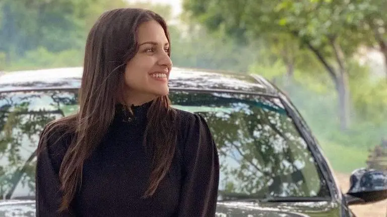 Check out Asim Riaz's cute gesture for Himanshi Khurana on her birthday himanshi khurana