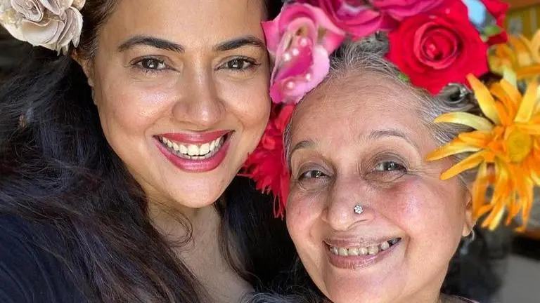 Sameera Reddy discovers 'Sassy' side of 'saasu' as duo give saas-bahu goals Sameera Reddy