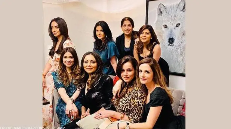 Maheep Kapoor shares 'retro' throwback pics with Seema Khan and Neelam Kothari maheep kapoor