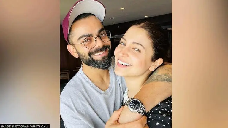 Anushka Sharma-Virat Kohli drop a hint on their bed-time with a cuddling pic; Take a look Anushka Sharma