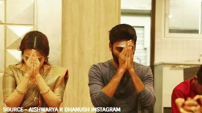 When Dhanush's wife sent him a bouquet after seeing his performance in Kadhal Konden Dhanush