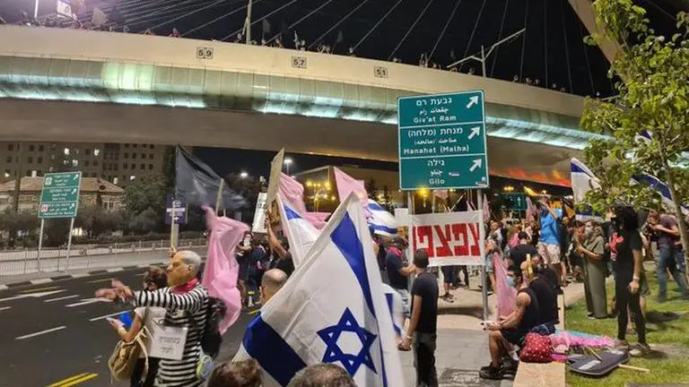 Israel minister quits over looming virus lockdown Israel minister quits over looming virus lockdown