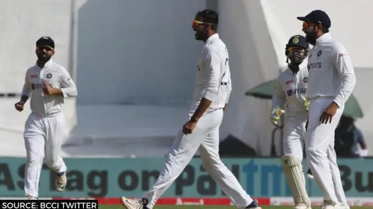 Axar Patel strikes with straight balls, Harsha Bhogle calls it 'English Pandemic': WATCH Axar Patel