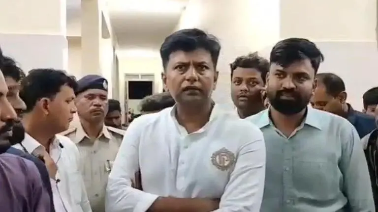 Congress MLA caught on camera instigating students to beat up warden over stale food KC Veerendra