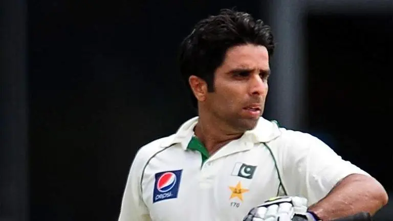 Ex-Pakistan cricketer urges everyone to 'take COVID seriously' after recovering from virus Pakistan