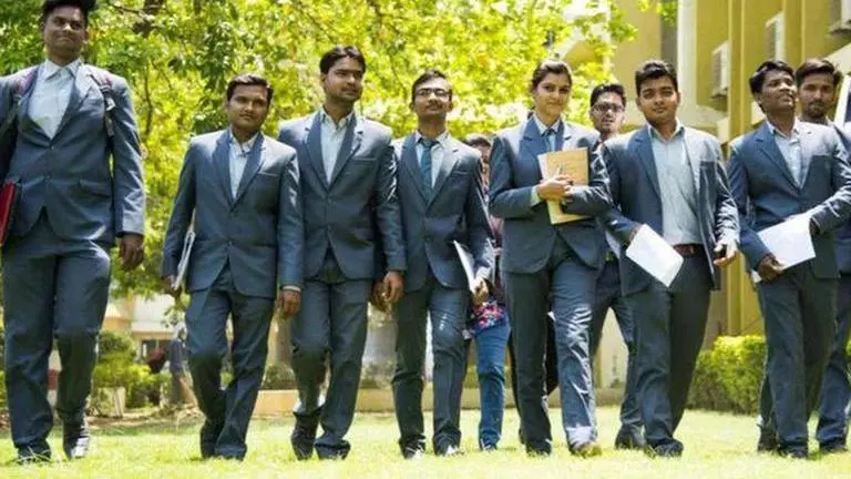 HAL MT Recruitment 2021: Hindustan Aeronautics Limited offers 100 management trainee posts hal mt recruitment