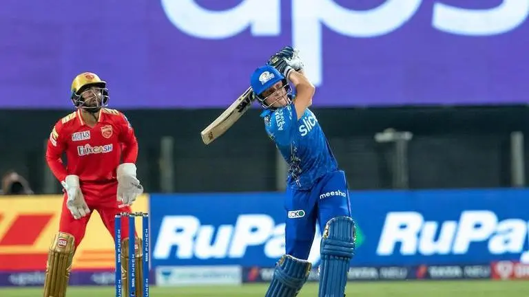 IPL 2022: Fans laud 'Baby AB' Dewald Brevis for smacking Chahar for 4 consecutive sixes IPL 2022: Dewald Brevis vs PBKS