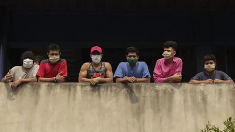 Severe lockdown in El Salvador affects residents