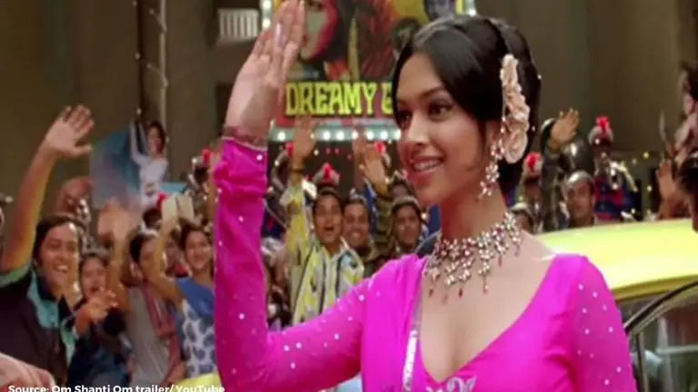 Deepika Padukone's best scenes from 'Om Shanti Om' as 'Shantipriya' & 'Sandy' Deepika Padukone