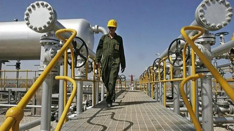 US oil bounces after crash but stocks suffer big losses Oil