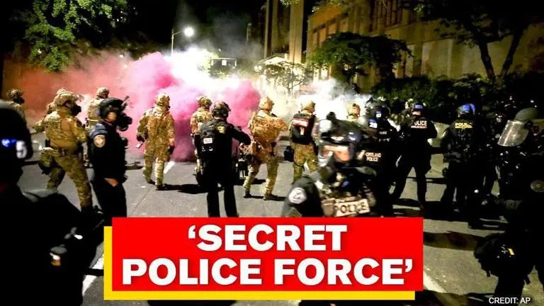 US lawmakers come up with bill for feds to reveal identity amid Portland controversy US lawmakers