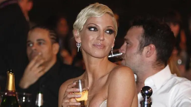 Girls Aloud star Sarah Harding dies at 39 after cancer fight Sarah Harding