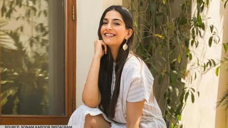 Unseen Pic of the Day: Sonam Kapoor's childhood photo is too cute to miss sonam kapoor