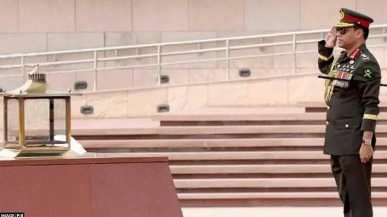 Bangladesh Army chief arrives in India, pays respects at National War Memorial BANGLADESH ARMY CHIEF