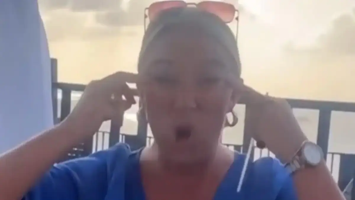 2 British Airways Cabin Crew Fired For Racist Video Mocking Chinese Family BA Crew Fired Over Racist Video Mocking Chinese Family