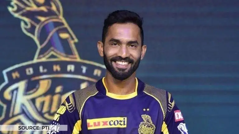 Dinesh Karthik has comical reply to KKR's praise for him on Twitter, fans left in splits Dinesh Karthik