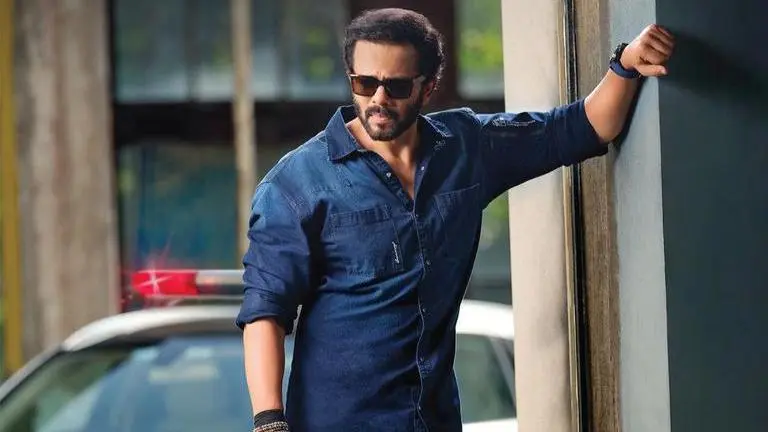 Ranveer Singh to feature in Rohit Shetty's Singham Again? Makers react Rohit Shetty