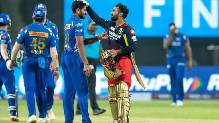 IPL 2022 Points Table: Updated Orange And Purple Cap Standings After MI vs RCB IPL 2022, IPL 2022 points table, IPL 2022 Orange Cap, IPL 2022 Purple cap, updated ipl points table, ipl table, ipl, kkr vs dc, rr vs lsg