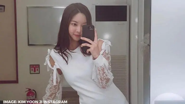 'Mine' actor Kim Yoon Ji all set to tie knot with her childhood sweetheart Mine