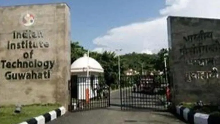 Assam govt, IIT-G ink MoU for advanced healthcare institute