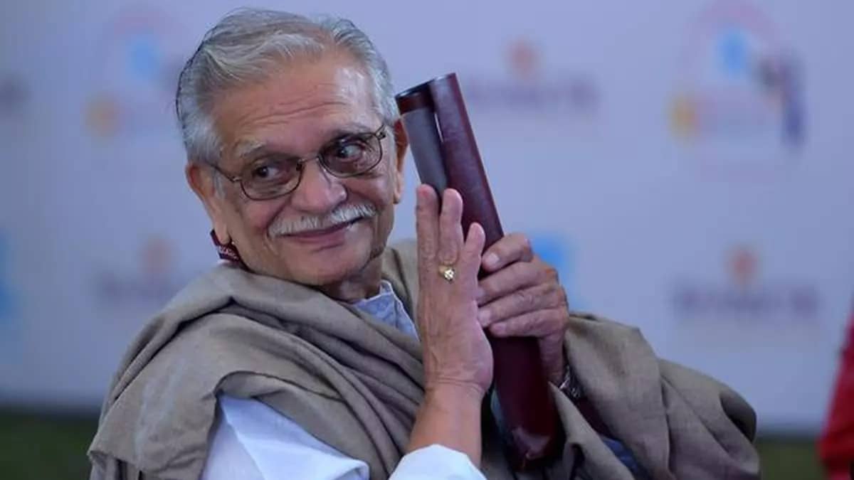 Gulzar Expresses Displeasure On Indian Cinema Repeating The ‘Same Old ...