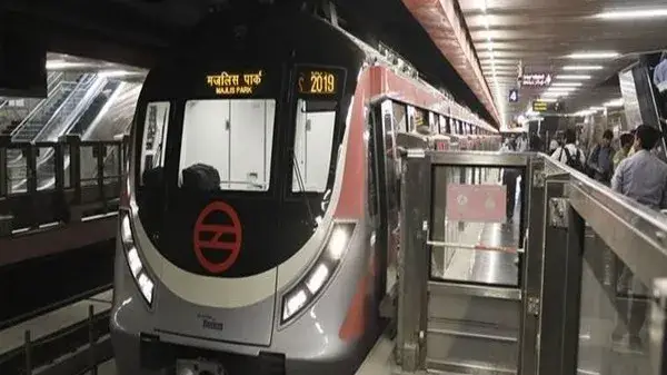 DMRC Begins Repair on Delhi Metro's Blue Line Affected Due to Cable ...